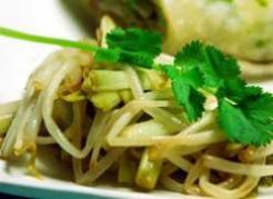 Gow Wong and Bean Sprouts Stir-fry