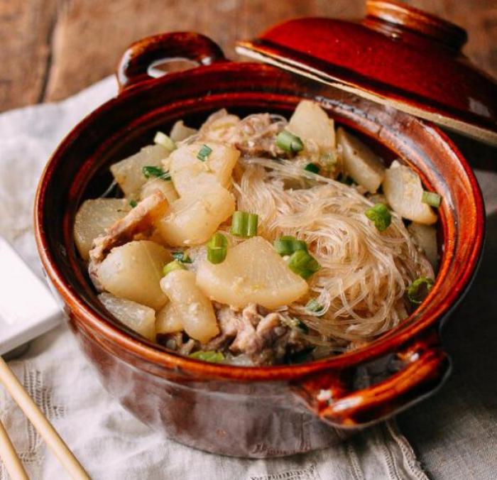 Braised Daikon with Salted Pork & Vermicelli